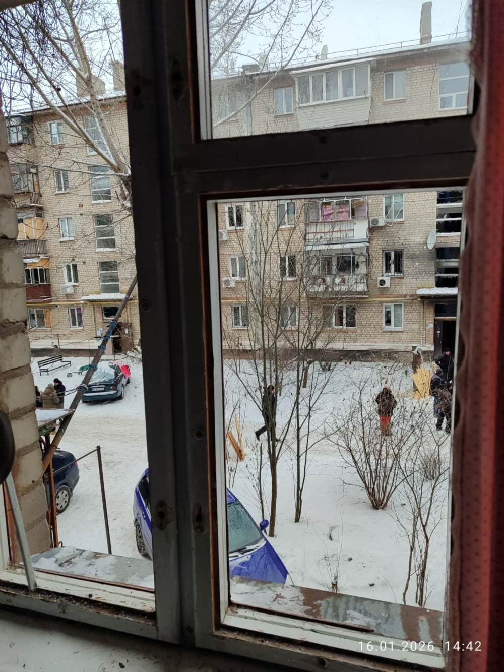 по центру Нікополя