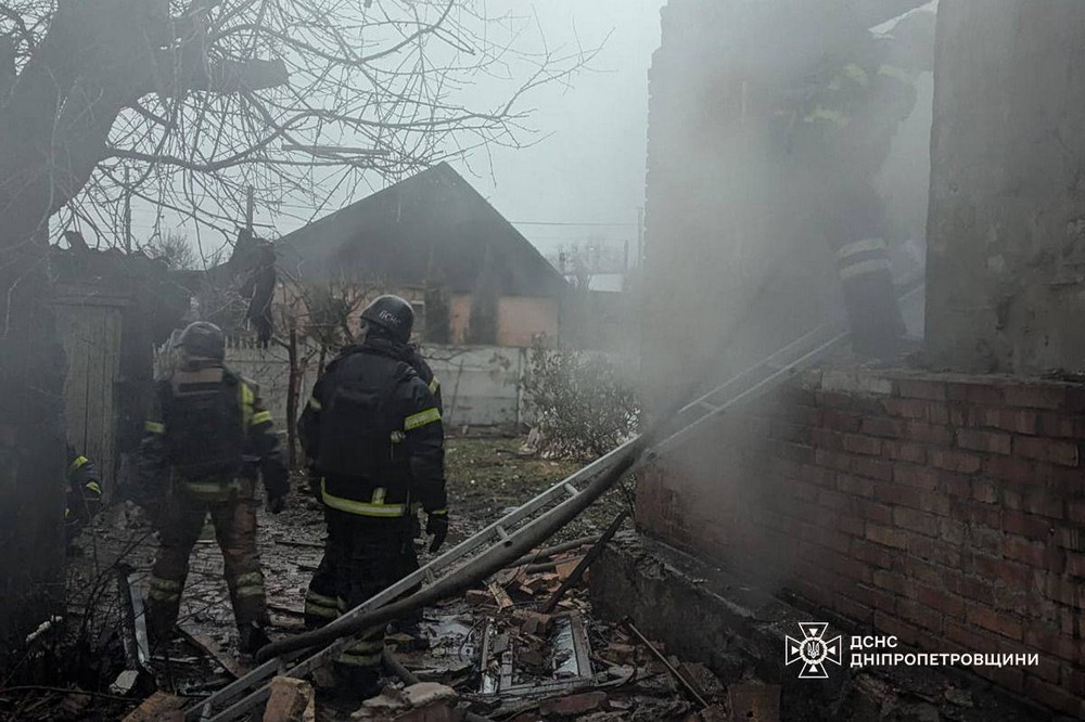 про наслідки обстрілів Нікополя