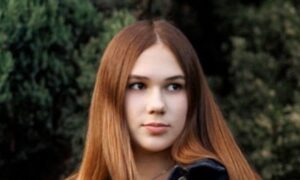 школярка з Покрова