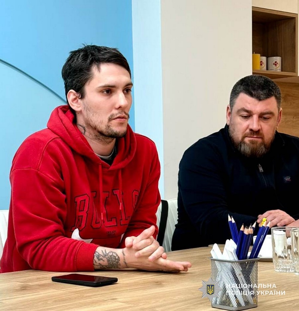 Поліція Дніпропетровщини організовує групові зустрічі для ветеранів з метою психологічного відновлення Поліція Дніпропетровщини організовує групові зустрічі для ветеранів з метою психологічного відновлення