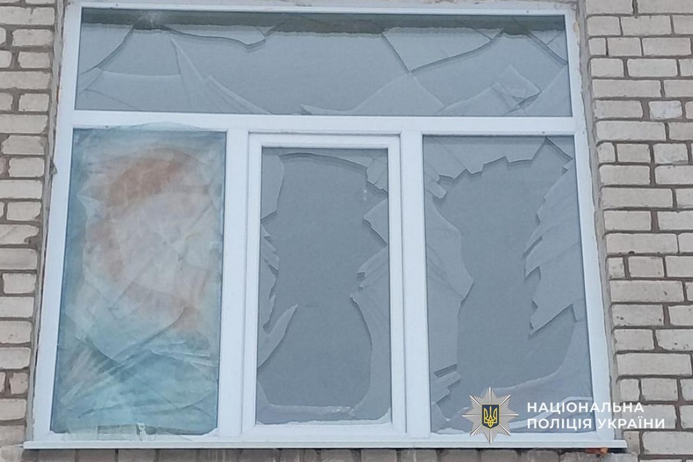 Майже 80 ударів по Нікопольщині, атаки на Дніпро, Криворіжжя і Синельниківщину – поліція зафіксувала наслідки (фото)