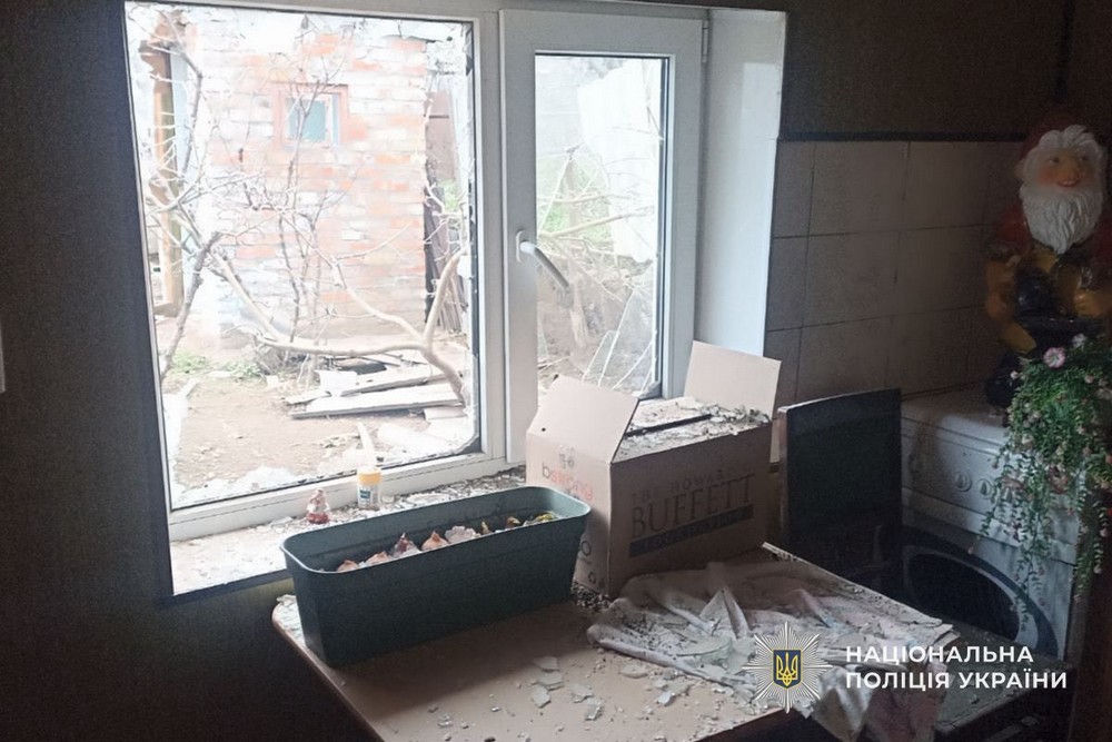 На Нікопольщині побито підприємство, двоє поранених на Синельниківщині – поліція про наслідки ворожих атак за добу На Нікопольщині побито підприємство, двоє поранених на Синельниківщині – поліція про наслідки ворожих атак за добу