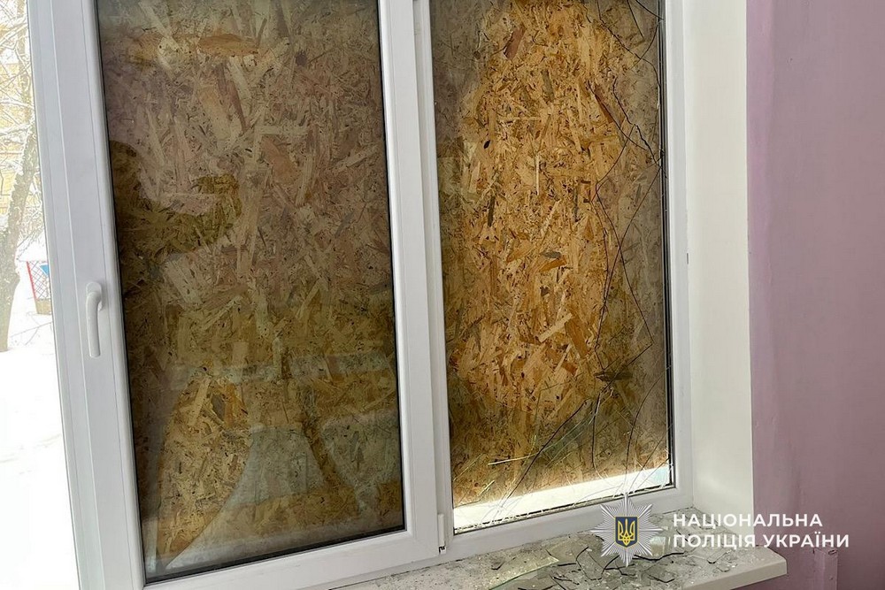 Майже 80 ударів по Нікопольщині, атаки на Дніпро, Криворіжжя і Синельниківщину – поліція зафіксувала наслідки (фото)