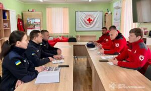 волонтери Червоного хреста Нікополя