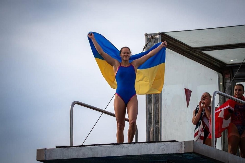 Неллі Чуканівська з Покрова стала призеркою міжнародного турніру з хайдайвингу в Іспанії (фото) 1 з Покрова 4