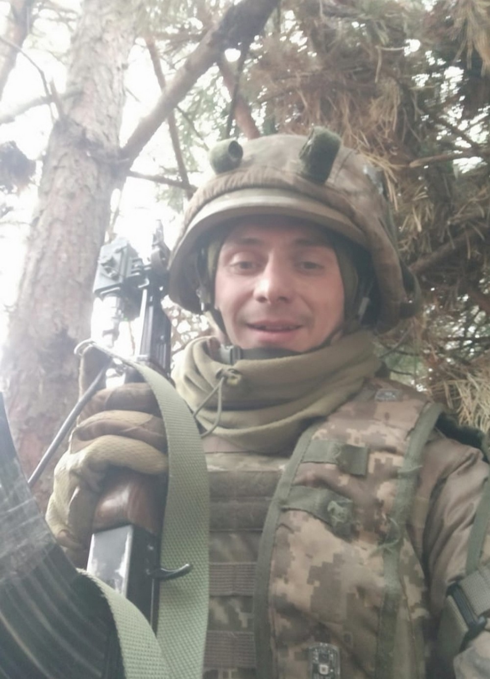 «Кожного ранку присилав кружечок: «Мамуль, я живий, в мене все добре». А потім мене сповістили, що Андрюшки немає…». Історії загиблих Героїв Нікопольщини: Андрій Мілер, Покров, 25 років