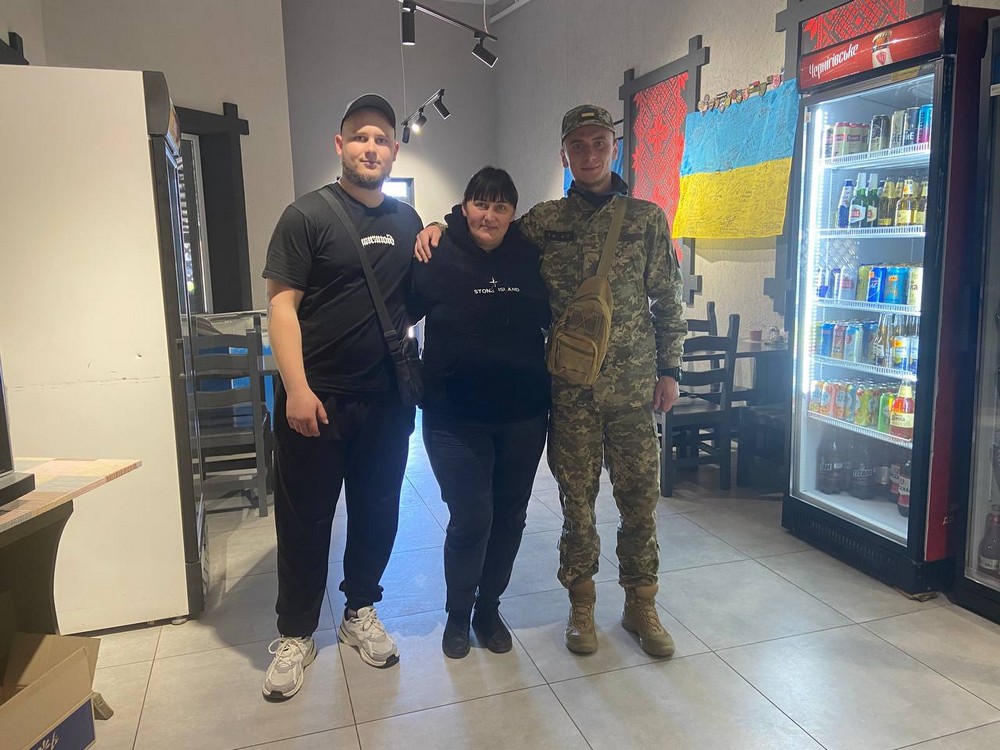 «Кожного ранку присилав кружечок: «Мамуль, я живий, в мене все добре». А потім мене сповістили, що Андрюшки немає…». Історії загиблих Героїв Нікопольщини: Андрій Мілер, Покров, 25 років