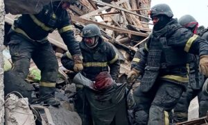 Люди опинилися під завалами, ворог скинув бомби на Дніпропетровщину: є загиблий і 4 поранених