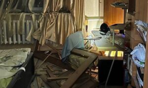 Нікополь і район, а також Синельниківщина, були під ворожими ударами вночі – є руйнування, сталася пожежа (фото)