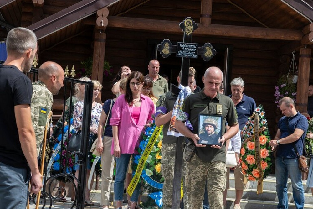 Вбиті росією мешканці Нікопольщини: Захисник з Нікополя Дмитро Червоний сьогодні відзначав би 36-річчя