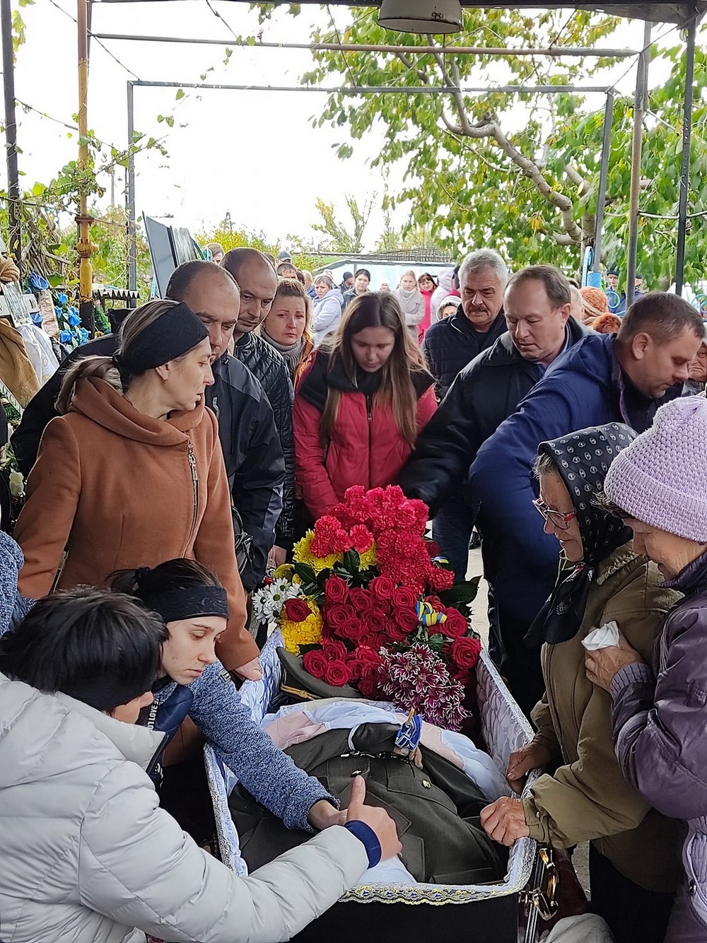 Вбиті росією мешканці Нікопольщини. Захисник з Червоногригорівської громади Володимир Слишко 4 лютого відзначав би своє 27-річчя, але йому назавжди 23. І сьогодні ми вшановуємо пам’ять Героя!