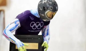 Вихованець нікопольського СК «Електрометалург» Владислав Гераскевич на Олімпіаді вийшов у шлемі з фото вбитих Росією спортсменів, але МОК наклав заборону