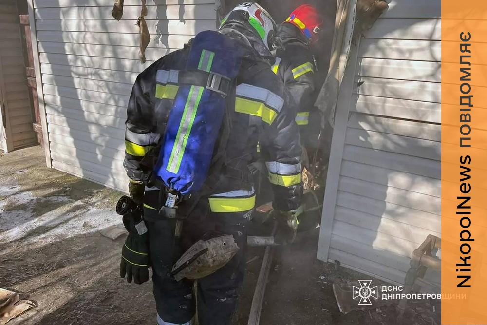 На Нікопольщині сьогодні знайшли мертвим чоловіка під час ліквідації пожежі 1 На Нікопольщині сьогодні знайшли мертвим чоловіка під час ліквідації пожежі