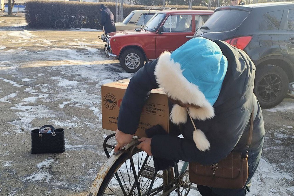 У двох селах на Нікопольщині роздали гуманітарну допомогу від благодійників: фото