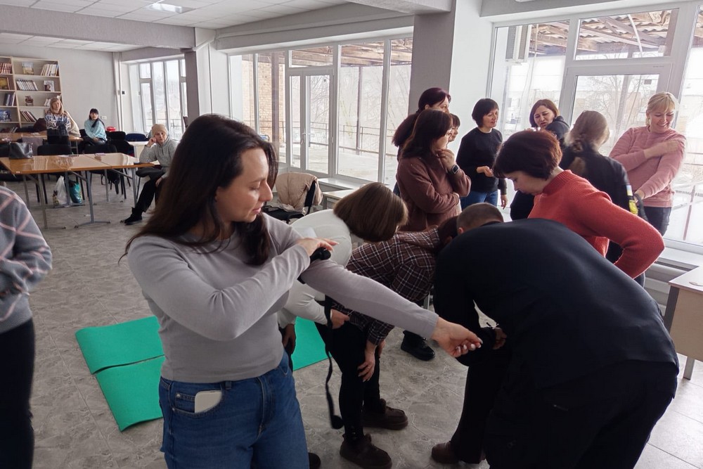 На Нікопольщині представники Асоціації Саперів України провели тренінг з першої домедичної допомоги