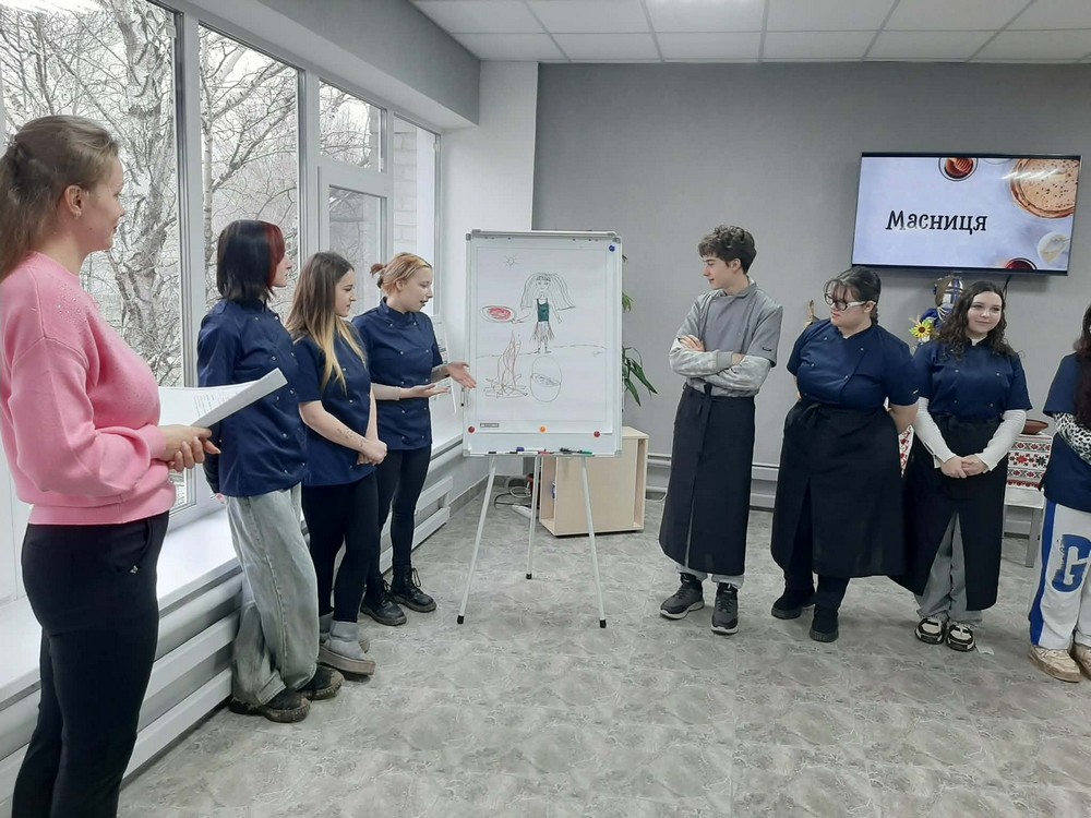 Готували млинці і говорили про традиції: на Нікопольщині відбувся захід «Масниця в тренді» (фото) Готували млинці і говорили про традиції: на Нікопольщині відбувся захід «Масниця в тренді» (фото)