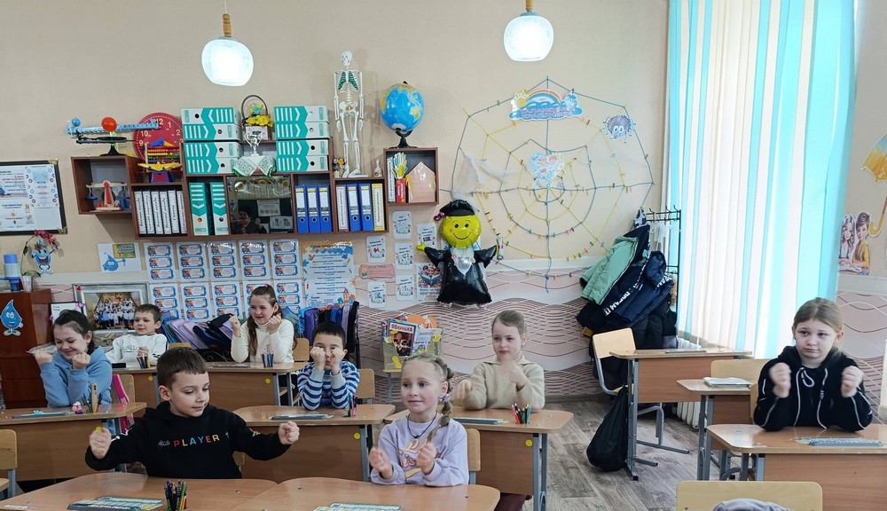 У школах Покрова приділяють дедалі більше уваги емоційному стану дітей і вчителів (фото)