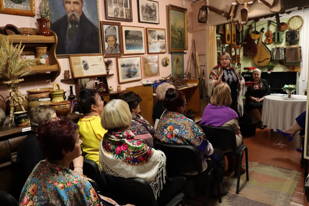 У Покрові з’явилася нова традиція – «Жіноча вітальня» (фото)