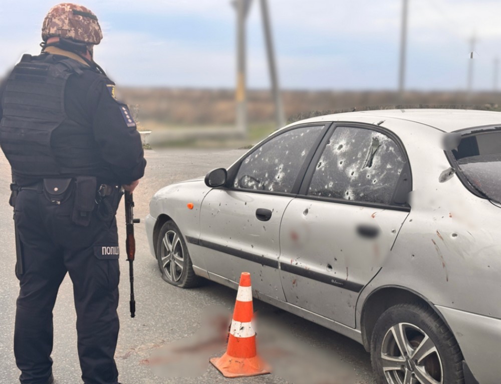 «Найважче — це коли ти їдеш і пам’ятаєш: ось тут у Нікополі загинула — жінка, тут — чоловік, тут — 16-річна дівчина…» - інтерв’ю з поліцейською прифронтового міста «Найважче — це коли ти їдеш і пам’ятаєш: ось тут у Нікополі загинула — жінка, тут — чоловік, тут — 16-річна дівчина…» - інтерв’ю з поліцейською прифронтового міста