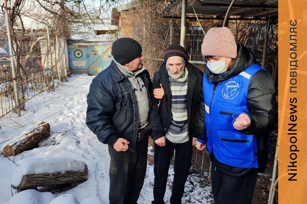 Залишився у власному будинку без опалення: на Нікопольщині «Проліска» допомогла маломобільному чоловіку 1 На нікопольщині 3