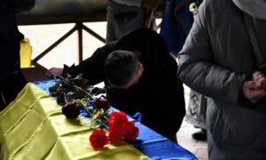 Нікополь провів 11