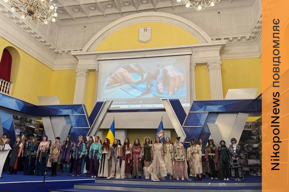 Ліцей Нікополя отримав відзнаку від всеукраїнської асоціації працівників професійно-технічної освіти (фото, відео) 1 Нікополя 3