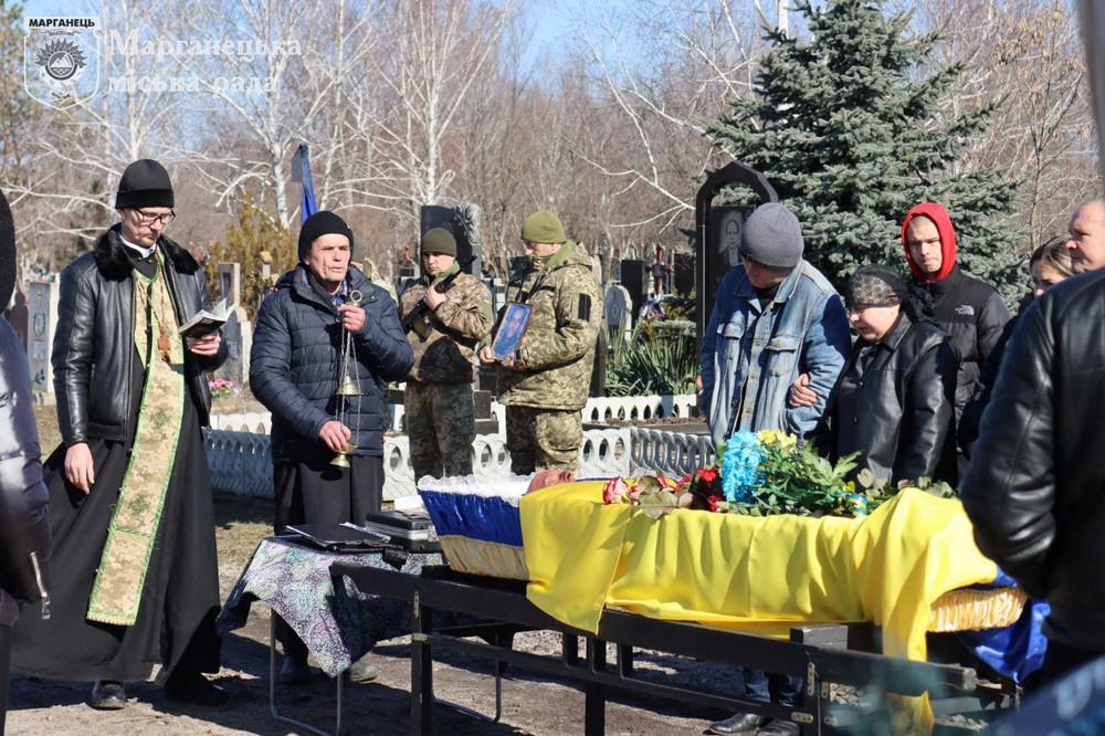 Нікопольщина провела в останню путь полеглого Захисника 5 Нікопольщина провела в останню путь полеглого Захисника 5