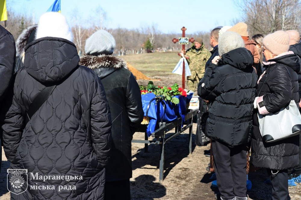 Нікопольщина провела в останню путь полеглого Захисника 6 Нікопольщина провела в останню путь полеглого Захисника 6