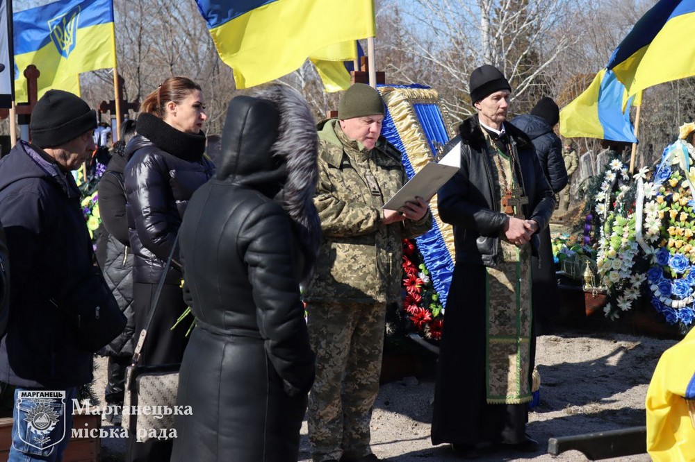 Нікопольщина провела в останню путь полеглого Захисника 7 Нікопольщина провела в останню путь полеглого Захисника 7