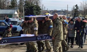 Нікопольщина провела в останню путь полеглого Захисника (фото) 9