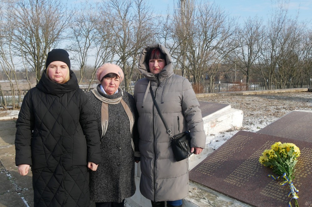 Покров  82 гу річницю звільнення від нацистських загарбників 13