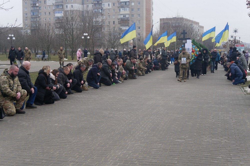 Покров сьогодні провів в останню путь полеглого Захисника Покров сьогодні провів в останню путь полеглого Захисника
