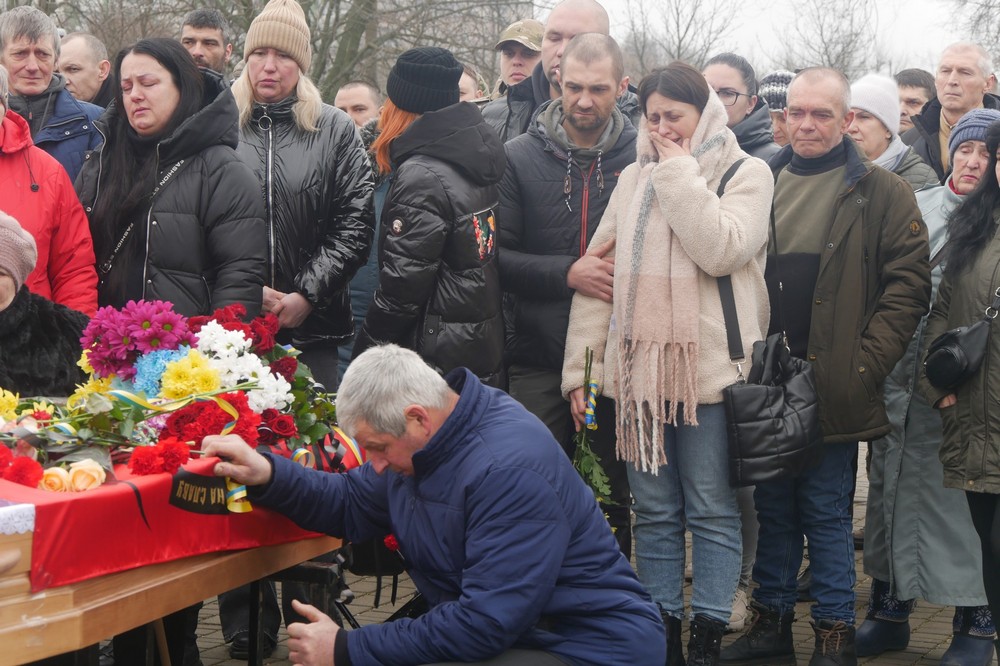 Покров сьогодні провів в останню путь полеглого Захисника 10 Покров сьогодні провів в останню путь полеглого Захисника 10