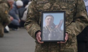 Покров сьогодні провів в останню путь полеглого Захисника 2