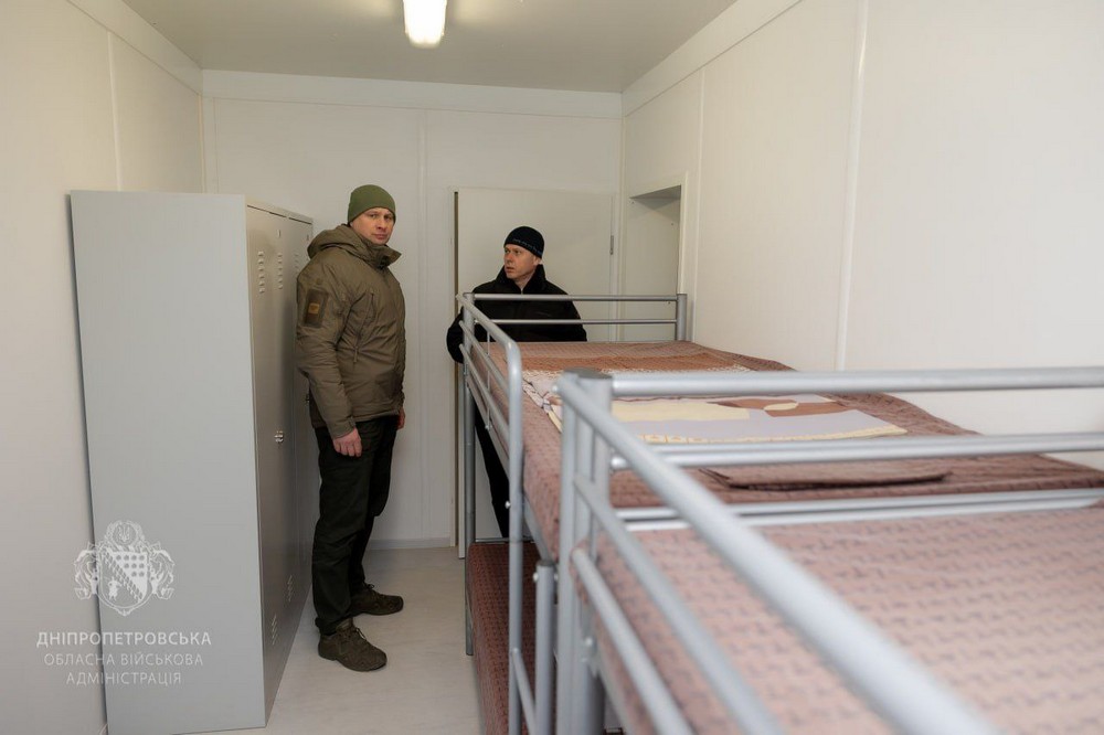 Родина з Нікополя знайшла прихисток у модульному містечку (фото) 3