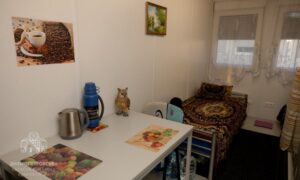 Родина з Нікополя знайшла прихисток у модульному містечку (фото) 6