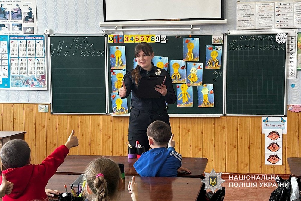 Школярам Покрова розповіли про пернатих взимку 3