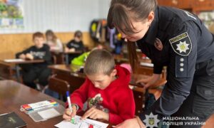 Школярам Покрова розповіли про пернатих взимку 6