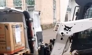 Томаківка отримала новий генератор від Червоного хреста (відео)