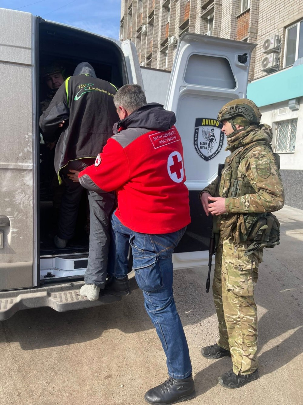 У Нікополі провели евакуацію людей 5 У Нікополі провели евакуацію людей 5