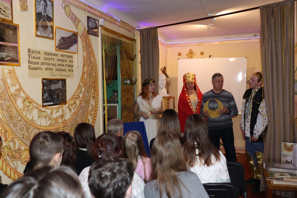 У Покрові 14