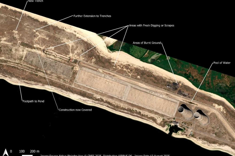 Ворог будує дамбу та бункери на ЗАЕС Ворог будує дамбу та бункери на ЗАЕС