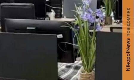 Промисловий масштаб шахрайства на Дніпропетровщині: викрито кол-центри на понад 1500 «робочих» місць