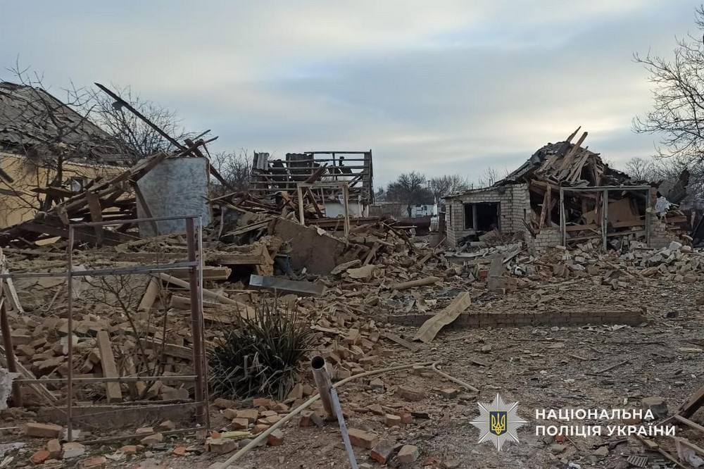 наслідки обстрілів Нікополя, району та області зафіксувала поліція (фото) 7