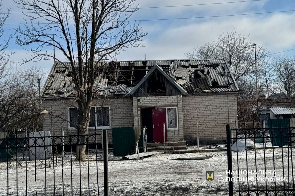 наслідки обстрілів Нікополя, району та області зафіксувала поліція (фото) 9