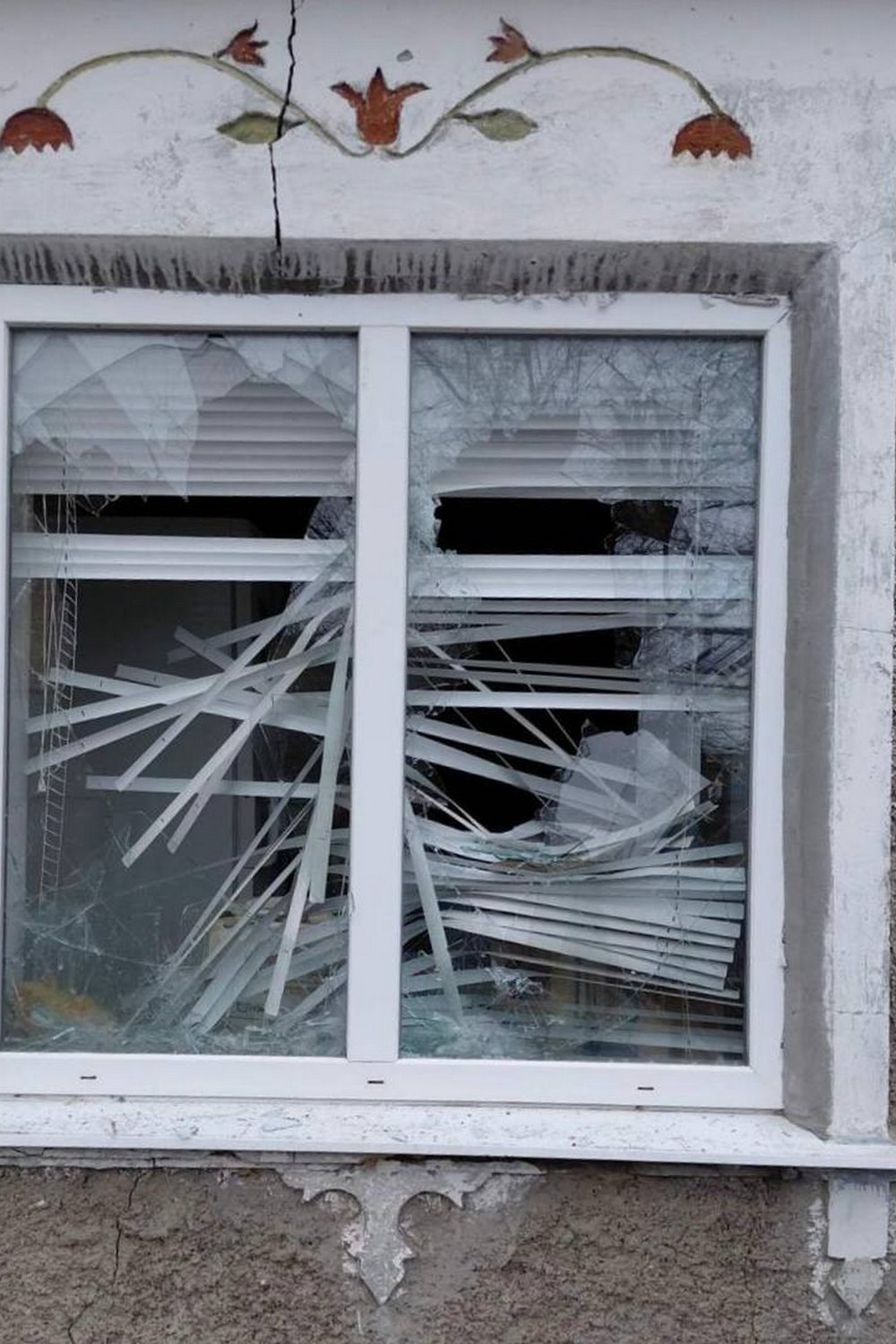 Ворог атакував Нікополь і район, у Дніпрі двоє загиблих внаслідок атаки росіян (фото) Ворог атакував Нікополь і район, у Дніпрі двоє загиблих внаслідок атаки росіян (фото)