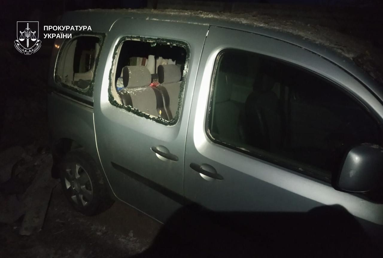 Чоловік і жінка згоріли внаслідок удару ворога по будинку у Дніпрі: рятувальники і правоохоронці показали фото