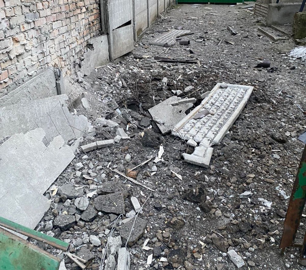 У Марганці показали фото наслідків нічного обстрілу