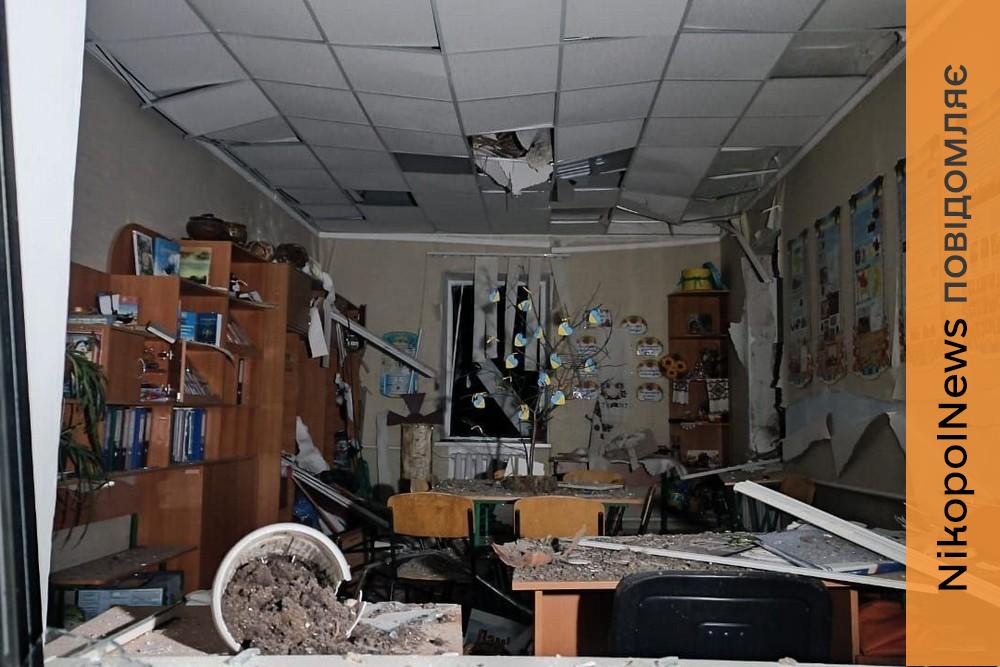 Ворог здійснив атаки на Нікополь і район, Криворіжжя, Павлоградщину і Синельниківщину: побито гімназію, адмінбудівлю, підприємство, будинки