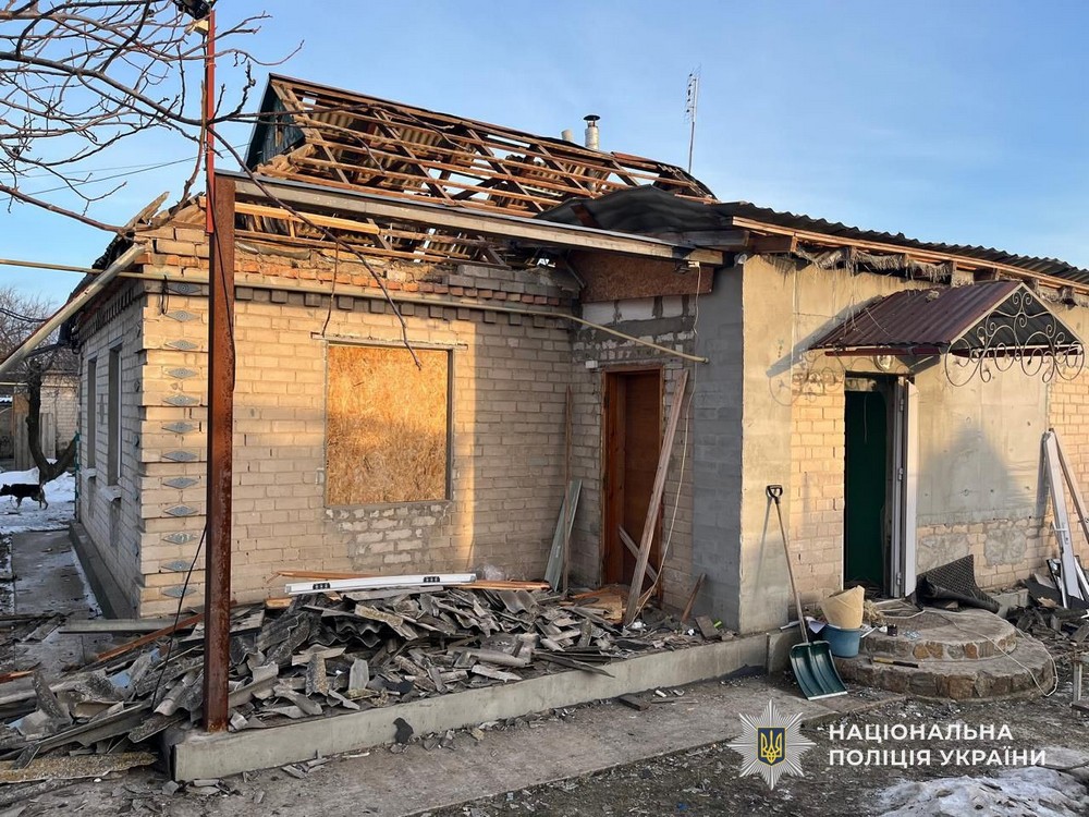 Двоє вбитих і четверо поранених, серед них дитина: наслідки обстрілів Дніпропетровщини за добу